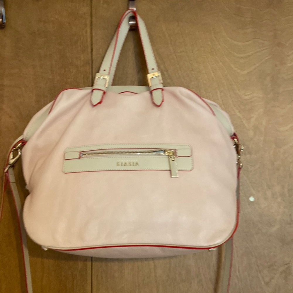 Italian Leather bag perfect for travel